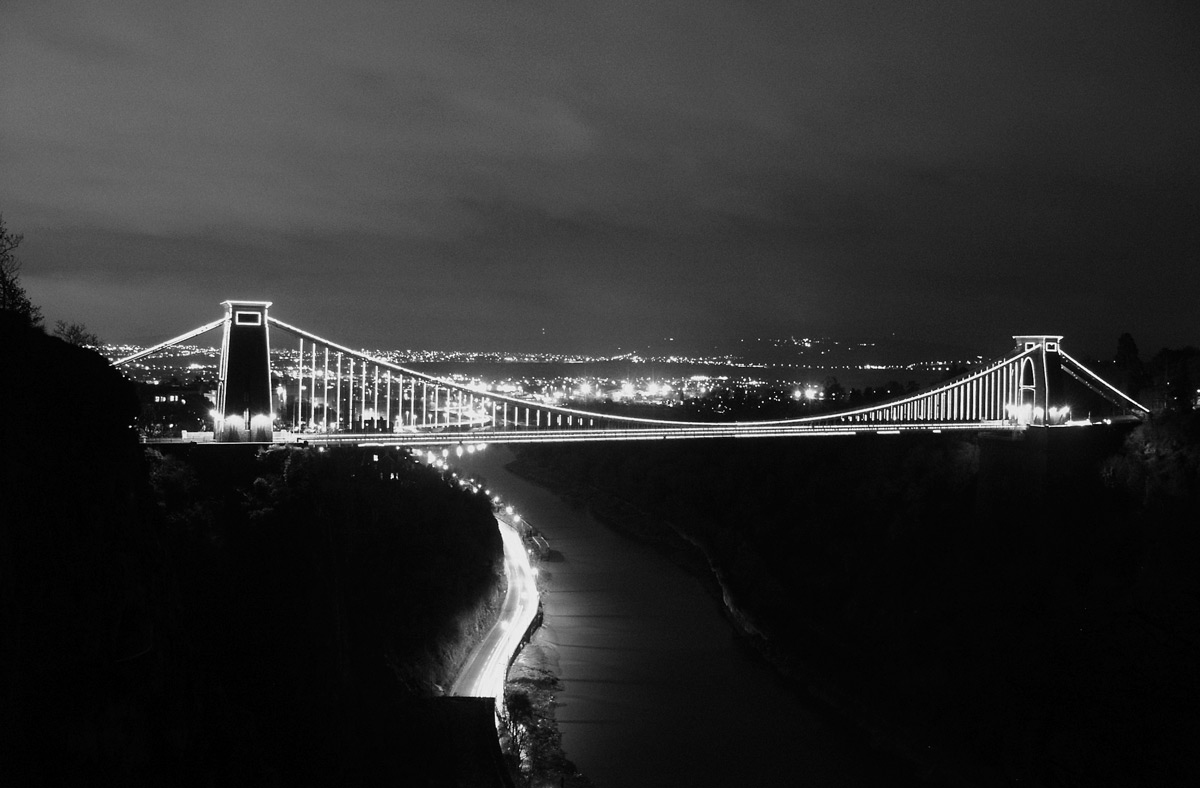 Bumps thaipoliceplus anelina Clifton, Bristol - Area guide